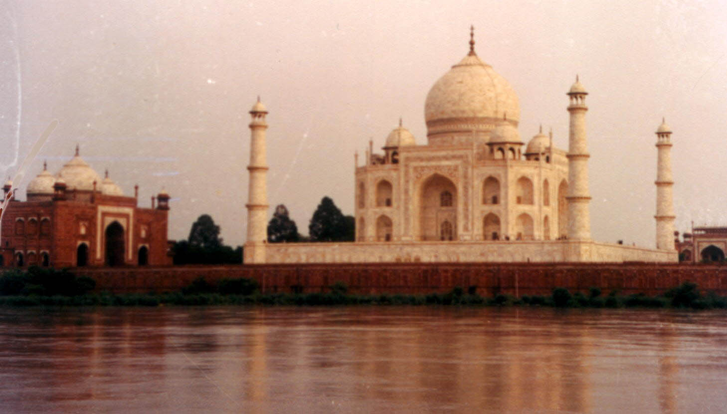 Famous Sights TajMahal